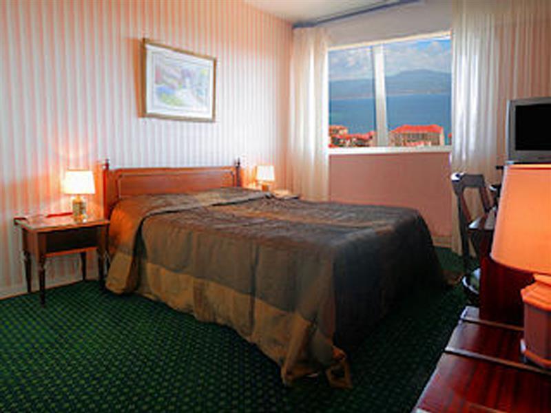 Hotel Albion Аячо Екстериор снимка